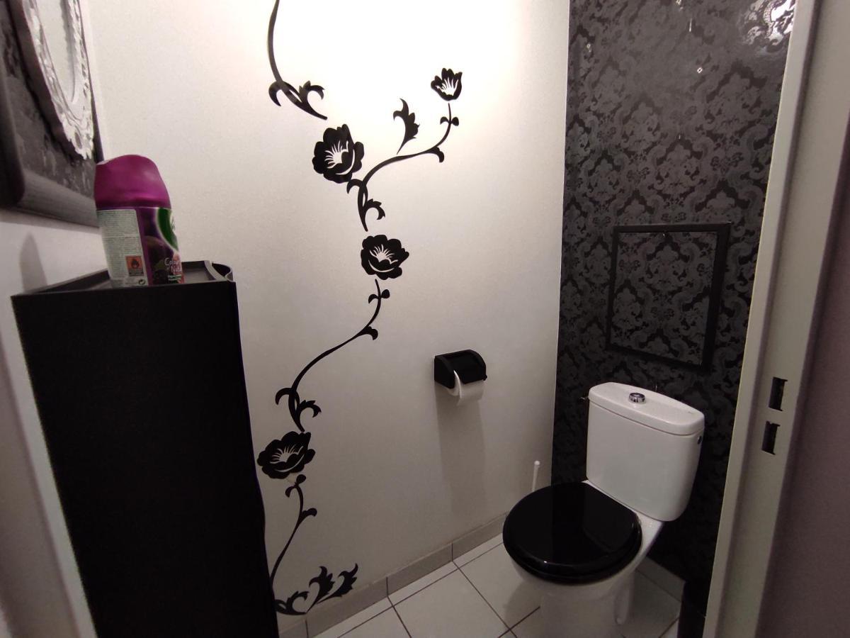 Bord De Seine Apartment Carrieres-sous-Poissy Luaran gambar