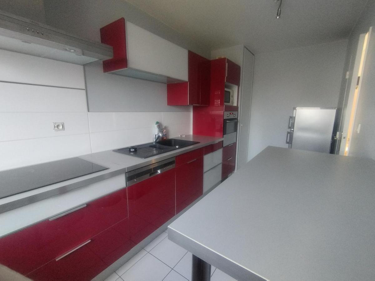 Bord De Seine Apartment Carrieres-sous-Poissy Luaran gambar